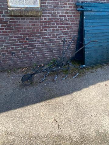 Antieke Cultivator - Tuinbouw Gereedschap beschikbaar voor biedingen