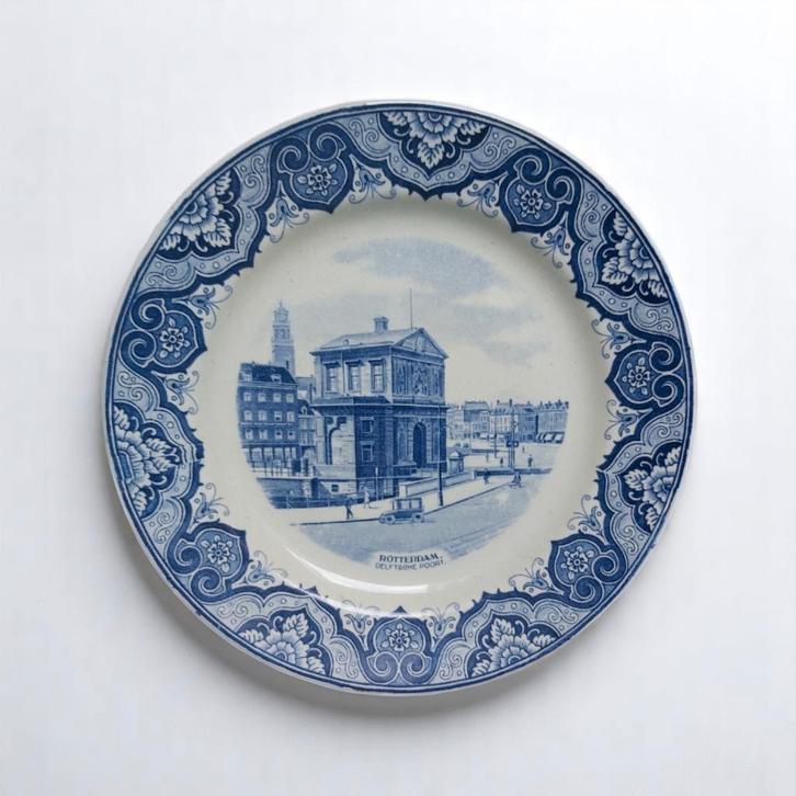 Wandbord Delfts blauw Rotterdam Delftsche poort 23.5 cm, Antiek en Kunst, Antiek | Wandborden en Tegels, Ophalen of Verzenden