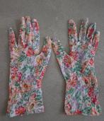 Hema vintage kanten handschoenen bloemen in top staat, Kleding | Dames, Mutsen, Sjaals en Handschoenen, Hema, Ophalen of Verzenden