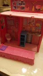 Leuk roze poppenhuis met accessoires, Ophalen of Verzenden, Zo goed als nieuw, Poppenhuis