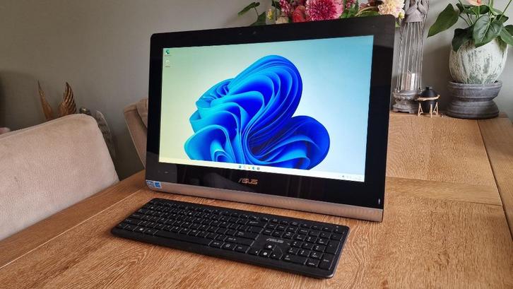 ASUS All In One Touch i5 / 8GB ram / 256GB SSD / Windows 11, Computers en Software, Desktop Pc's, Refurbished, 2 tot 3 Ghz, SSD