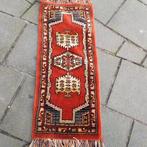 Vintage Rood tafelkleed # loper # Tapijt, Minder dan 50 cm, Gebruikt, 50 tot 100 cm, Ophalen of Verzenden