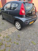 Peugeot 107 1.0 12V 3DR 2010 Grijs, Nieuwe Apk en banden, Voorwielaandrijving, 4 stoelen, 68 pk, Origineel Nederlands