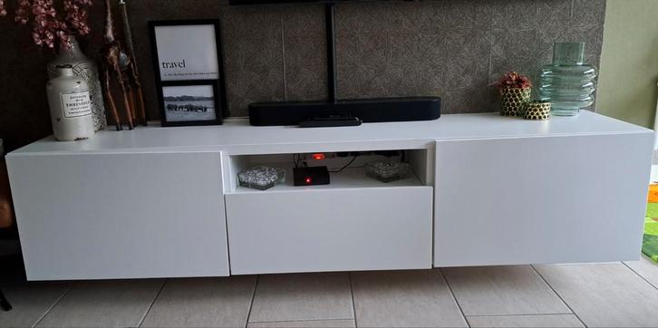 Ikea tv meubel (BESTA) 180 CM, Huis en Inrichting, Kasten | Televisiemeubels, Zo goed als nieuw, Minder dan 100 cm, 150 tot 200 cm