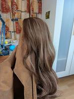 Bruine pruik met highlights nieuw halflang, Sieraden, Tassen en Uiterlijk, Uiterlijk | Haarverzorging, Ophalen of Verzenden, Nieuw