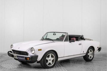 Fiat 124 2000 Sport Spider (bj 1979) beschikbaar voor biedingen