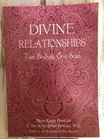 Boek Divine Relationships, Two bodies one Soul, Nam Kaur Kha, Boeken, Ophalen of Verzenden, Zo goed als nieuw