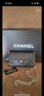 Originele Chanel Pochette - Vinted Verified, Sieraden, Tassen en Uiterlijk, Ophalen of Verzenden, Zo goed als nieuw, Zwart, Schoudertasje