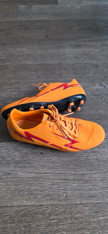 Oranje Voetbalschoenen - Maat 39 - merk Dutchy beschikbaar voor biedingen