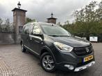 Dacia Dokker Stepway 1.2 TCe Lauréate Navi GARANTIE 12MND, Voorwielaandrijving, Stof, Gebruikt, Zwart