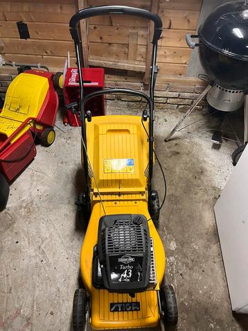 Stiga Turbo 43 Benzine Grasmaaier beschikbaar voor biedingen