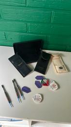 Dartset – darts, cases en flights (uit erfenis, onbekend), Ophalen of Verzenden, Pijlen