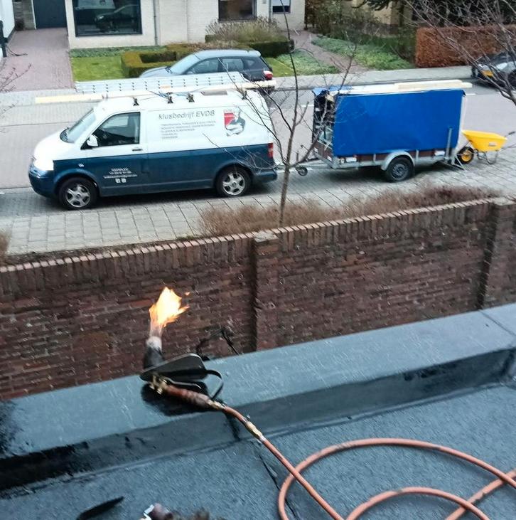 dakdekker, Diensten en Vakmensen, Dakdekkers en Rietdekkers