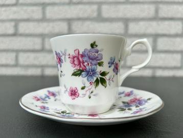 Springfield Bone China Kop en Schotel - Bloemenmotief beschikbaar voor biedingen