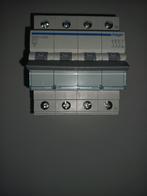MBN616E - Hager installatieautomaat 16A Bkar 3P+N, Ophalen of Verzenden, Zo goed als nieuw, Overige typen