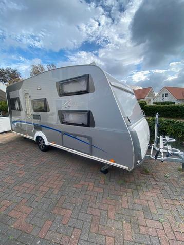 Mooie Caravan te koop beschikbaar voor biedingen