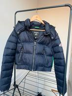 Korte superdry winter jas donkerblauw, Kleding | Dames, Jassen | Winter, Zo goed als nieuw, Maat 34 (XS) of kleiner, Superdry