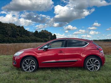 Citroën DS4 1.6 THP 147kW-200pk, 2011, rood, airco, trekhaak beschikbaar voor biedingen