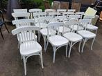 20 witte stoelen, Huis en Inrichting, Stoelen, Vijf, Zes of meer stoelen, Gebruikt, Wit, Verschillende modellen