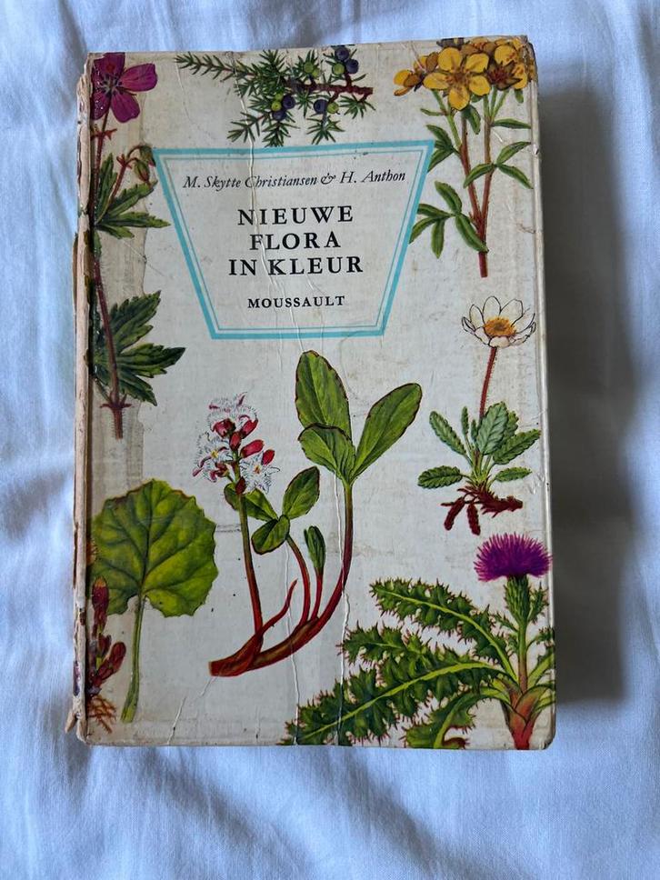 Nieuwe Flora in Kleur - M. Skytte Christiansen & H. Anthon, Boeken, Natuur, Gelezen, Bloemen, Planten en Bomen, Ophalen of Verzenden