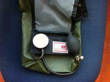 infuusdrukzak met drukmeter in foudraal beschikbaar voor biedingen