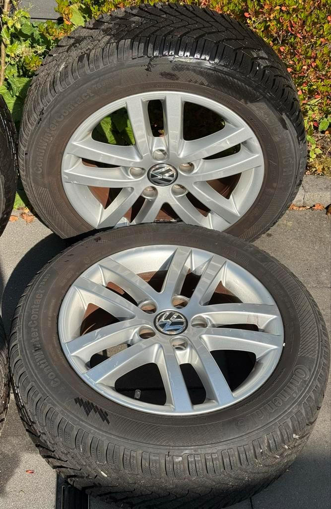 VW Winterbanden met Velgen - 205/55 R16, Auto-onderdelen, Banden en Velgen, Banden en Velgen, Winterbanden, 16 inch, 205 mm, Personenwagen