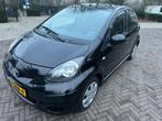 Toyota Aygo 1.0 12V Vvt-i 5 Deurs 2010 Nwe Koppeling Airco, Auto's, Voorwielaandrijving, Stof, Zwart, 4 stoelen