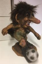 NyForm Trollen uit Noorwegen Foodball Troll (nieuw) voetbal, Verzenden, Nieuw, Fantasy