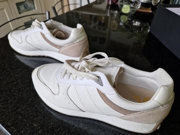 dames schoenen beschikbaar voor biedingen