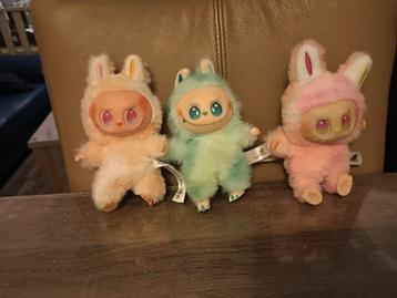 3 labubu s zijn nieuw 45 euro alles  beschikbaar voor biedingen