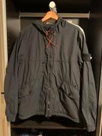 NIEUW EN ONGEDRAGEN STONE ISLAND GHOST JAS!, Maat 52/54 (L), Zwart, Nieuw, Ophalen of Verzenden