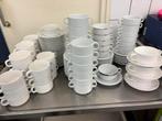 Partij van 48 soepkoppen met schotel horeca catering, Huis en Inrichting, Keuken | Servies, Ophalen, Xx, Overige stijlen, Porselein