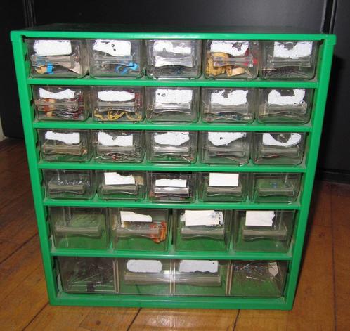 Grote Partij Diodes , Zener Diodes , NOS , Vintage Audio TV, Hobby en Vrije tijd, Elektronica-componenten, Nieuw, Ophalen of Verzenden