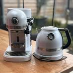 Nespresso KitchenAid  “SET”  Parelmoer, Witgoed en Apparatuur, Koffiezetapparaten, Ophalen, Gebruikt, Koffiemachine, Koffiepads en cups
