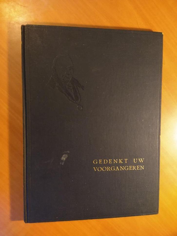 Gedenkt uw voorgangeren in memoriam Prof. Dr. K. Schilder, Boeken, Biografieën, Zo goed als nieuw, Kunst en Cultuur, Ophalen of Verzenden