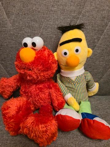 Bert & Elmo Vintage Knuffels beschikbaar voor biedingen