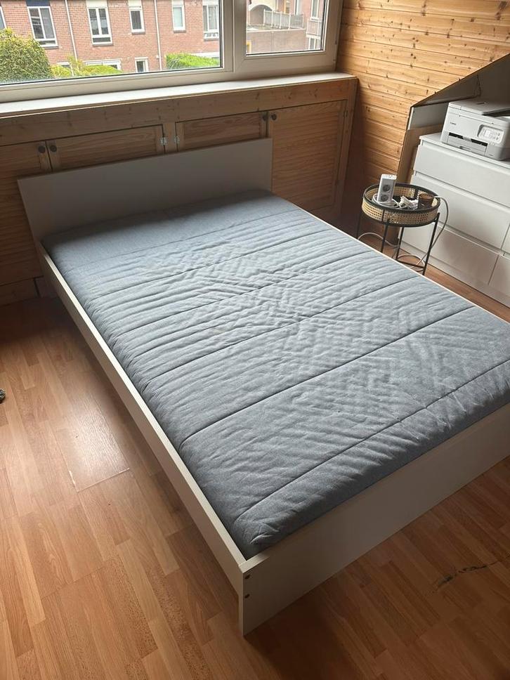 Ikea Gursken bed and agotnes foam matress, Huis en Inrichting, Slaapkamer | Bedden, Zo goed als nieuw, Tweepersoons, 140 cm, 200 cm