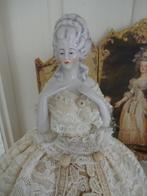 Prachtige gave Antieke halfdoll Marie Antoinette. 37 cm,, Antiek en Kunst, Ophalen of Verzenden