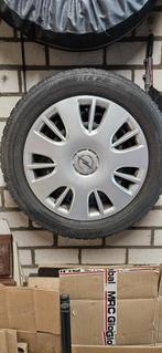 Opel Winterbanden met Wieldeksels 185/60R15, Auto diversen, Wieldoppen, Ophalen, Gebruikt