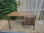 Vintage Gispen Bureau met Lades, Huis en Inrichting, Bureaus, Ophalen of Verzenden, Gebruikt, Bureau