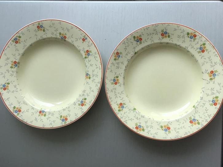 2x soepbord Societe Ceramique Mille Fleurs decor 2520 / 1942, Antiek en Kunst, Antiek | Servies los, Ophalen of Verzenden