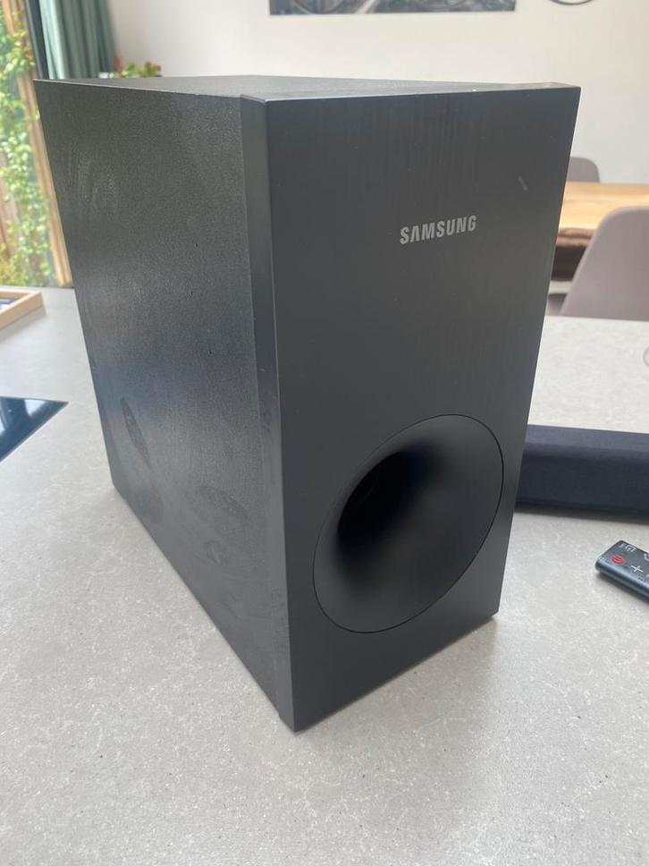 Samsung soundbar set, model HW-J355 EXCL voeding, Audio, Tv en Foto, Luidsprekers, Zo goed als nieuw, Subwoofer, 120 watt of meer