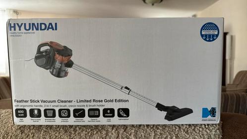 Hyundai steelstofzuiger, 600W, rose goud, NIEUW (met snoer), Witgoed en Apparatuur, Stofzuigers, Nieuw, Stofzuiger, Minder dan 1200 watt