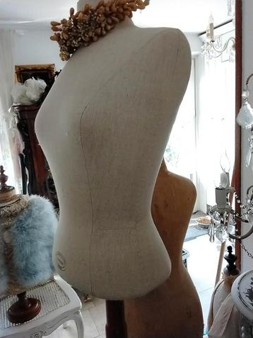 #### GEWELDIGE MOOIE OUDE BROCANTE  BUSTE #### beschikbaar voor biedingen