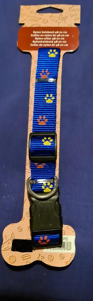 Honden halsband blauw met voetstapjes beschikbaar voor biedingen