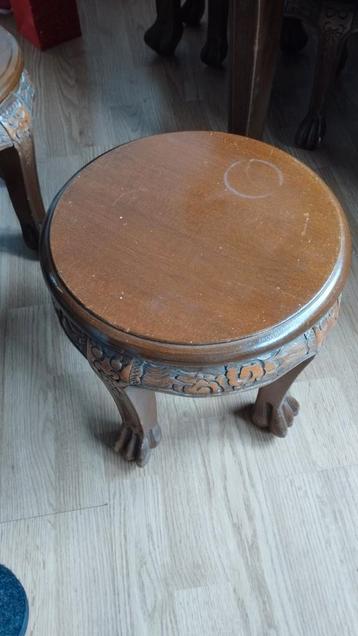 Ongewone en handgemaakte salontafel.. beschikbaar voor biedingen