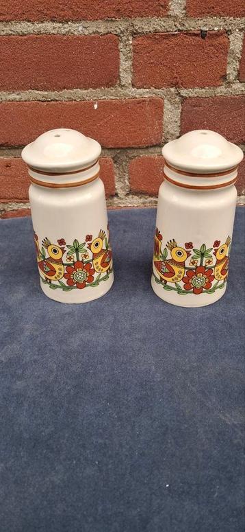 Jaren 60 peper/zout scandinavie beschikbaar voor biedingen
