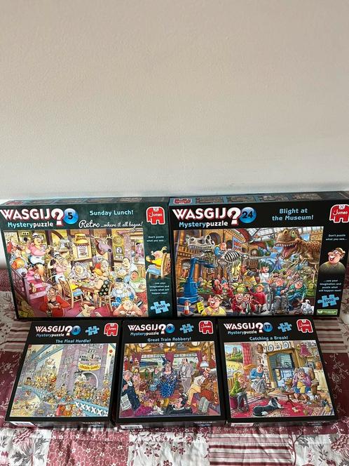 Doos met 17 puzzels van 1000 stukjes, oa Wasgij, v Haasteren, Hobby en Vrije tijd, Denksport en Puzzels, Zo goed als nieuw, Ophalen