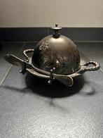 Verzilverde botervloot met cloche, Antiek en Kunst, Antiek | Goud en Zilver, Ophalen of Verzenden, Zilver