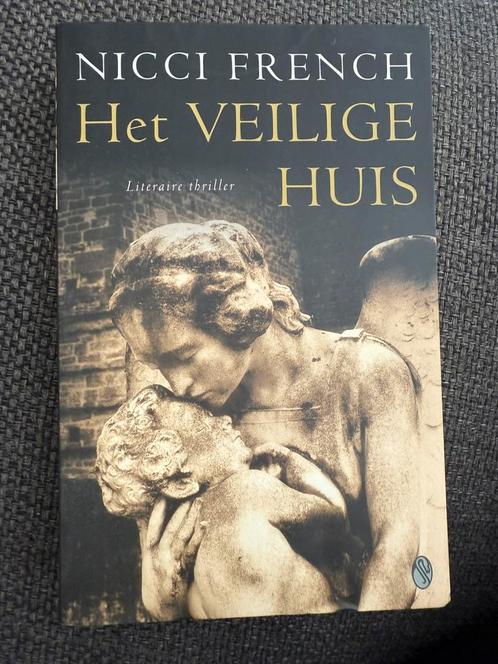 Nicci French - Midprice, Boeken, Literatuur, Zo goed als nieuw, Nederland, Ophalen of Verzenden